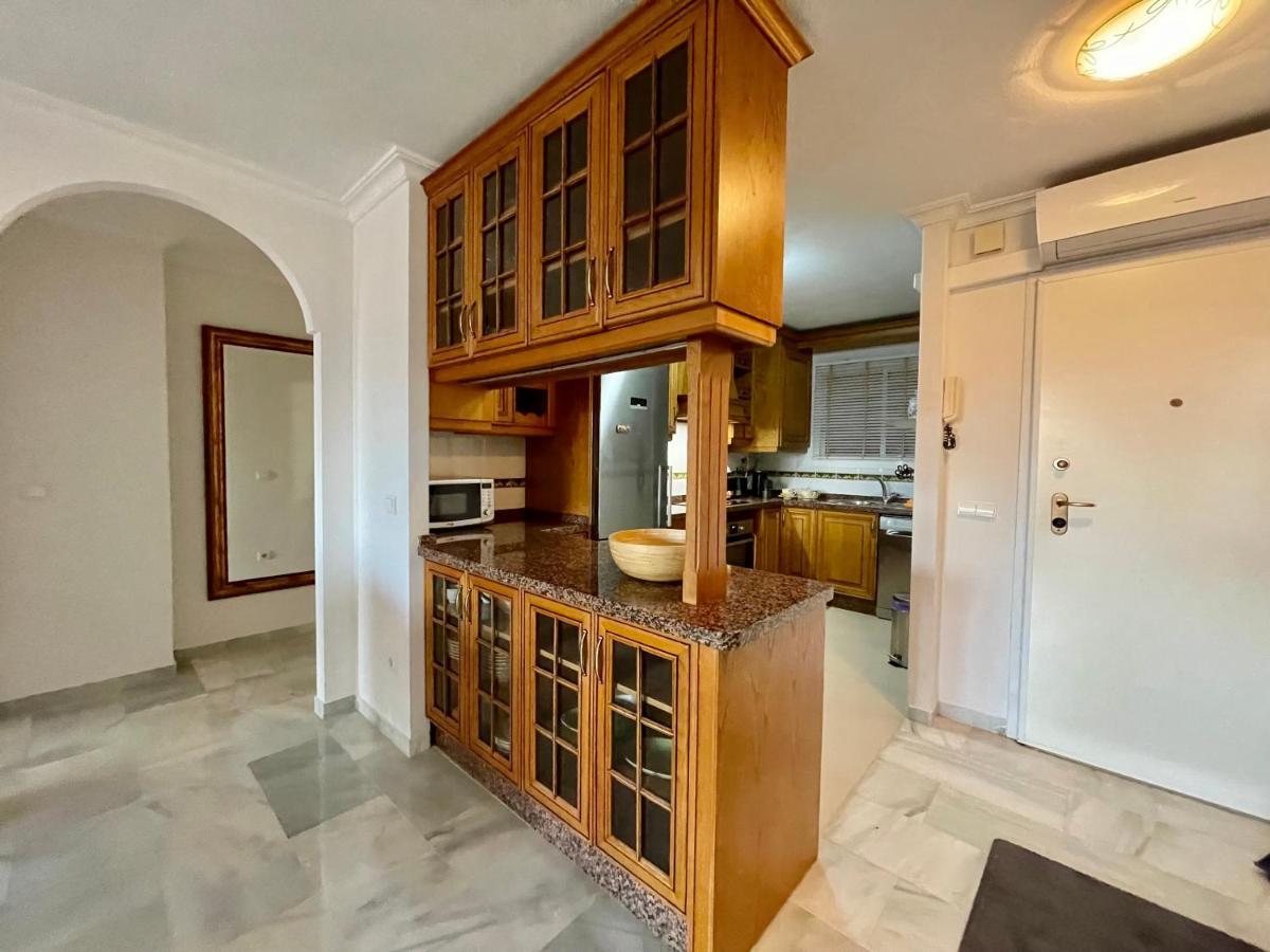 Apartamento Con Vistas Al Mar En Reserva De Marbella
